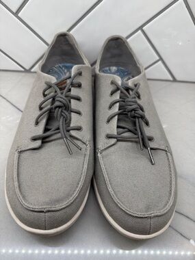 OluKai Manoa Canvas Sneaker